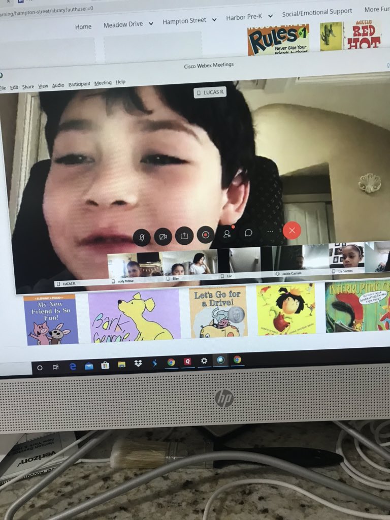 Nodell_library's tweet image. Had a great morning meeting with some of @ms_oddo &amp;amp; @mrspingitore groups teaching coding using @kid_OYO platform &amp;amp; submitting to challenges to earn #badges! I miss reading to them so we had to do a read aloud too! @Hampton_Street #MineolaProud #VirtualLibraryClass