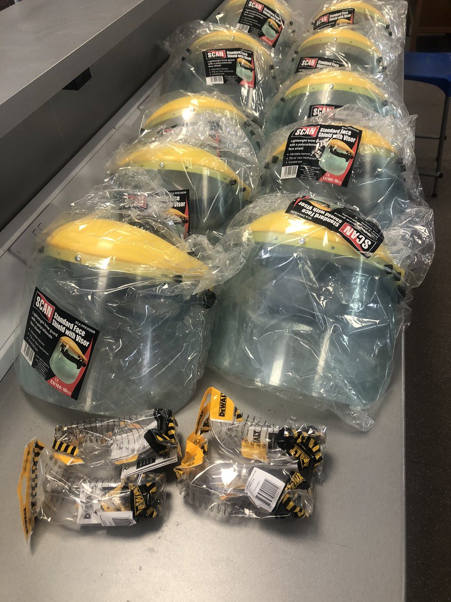 TechScoilMhuire's tweet photo. Our goggles and face visors are now on route to Letterkenny University Hospital  #AllInThisTogether @ScoilMhuireB @McHughJoeTD @HSELive https://t.co/1YVJLcTHkB