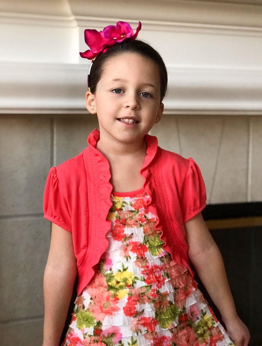 Dress to impress today #ccsgoesvirtual #Carmelcares #smokyrowathome <a href="/SmokyRow1/">Smoky Row Elementary</a> <a href="/owenssre/">Samantha Owens</a>