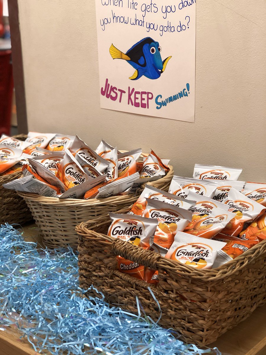 Today we’re taking our cue from Dory 🤗💗 Just keep swimming! Just keep swimming, just keep swimming swiiimming swiiiiiiiming! 🎶🐟🐠 #TakeCareOfTheTeam #Target