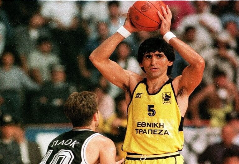 Panagiotis Giannakis: 1514 points in 119 matches (12,7 avg). Averaged 5,7 points in 21 matches in his retirement and euroleague winning season of 1995-96 with  @paobcgr. Highest average of 17,9 in 16 matches in 1987-88. And 17,8 average in 16 matches next season.