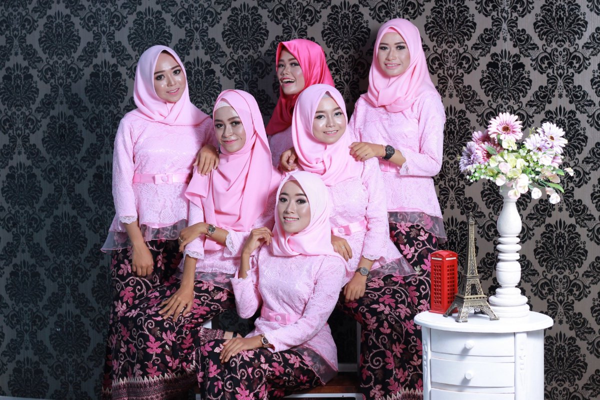 diaayuu_'s tweet photo. Ma Bestie 🖤🖤 6 Friends
Kemana - mana selalu ber-6
Bareng mereka bawaannya ketawa mulu :v
Jadi kangen :(
#6Friends
#sahabat
#DirumahAjaTerus
#DirumahAjaCekalCorona https://t.co/gJxTihGlIb