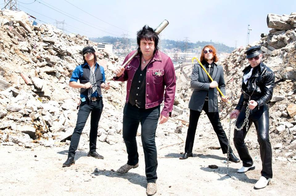 Here's another one from the vault!
thecrazysqueeze.bandcamp.com
#rocknroll #glam #powerpop #pubrock #punk #VinylDogRecords #DisconnectedRecords #RapidPulseRecords #NoFrontTeethRecords #PurePunkRecords
audioammunition.blogspot.com/2012/09/crazy-…