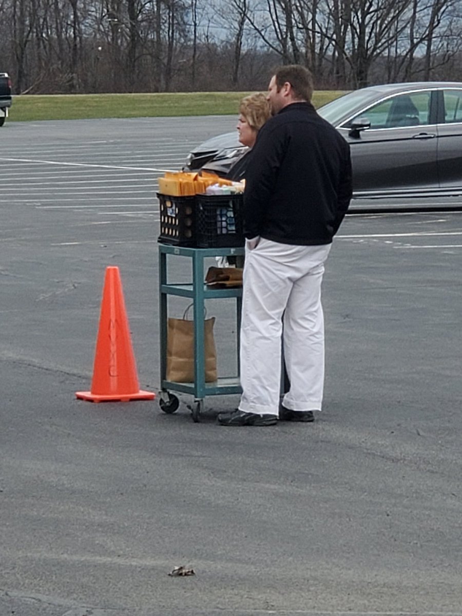 The <a href="/MV_Knights/">Moshannon Valley SD</a> staff handing out food, academic materials, the Black Knight helping, &amp; Teachers waving to their students!  #MVtakingPride <a href="/trtomasko/">Dr. Tracie Tomasko</a> @BlackKnightAP <a href="/MVSDPolice/">Moshannon Valley Police Dept</a> <a href="/WendyPayne_mvsd/">WendyPayne</a>