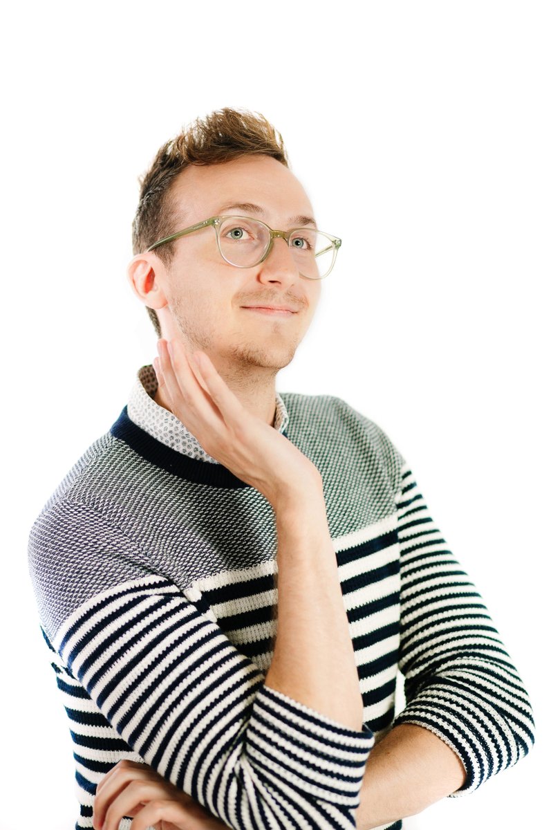 hey_delphi's tweet image. Meet Max Cove, our Head of Design. What thrills Max the most is sitting down with our clients and hearing the stories they want to tell, so he can deliver designs that they feel moved by time and time again. #webdesign #logodesign #eyefordesign