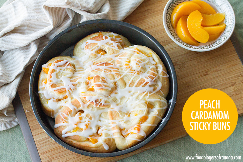 foodbloggersCA's tweet photo. BRUNCH IDEA: Sticky buns are a brunch classic and we teamed up with 
@Izzbell and @CalClingPeach to bring you this ooey gooey Peach Cardamom Sticky Bun recipe! #ad
https://t.co/Vu7WuNau2U https://t.co/VUJtIQnqSI