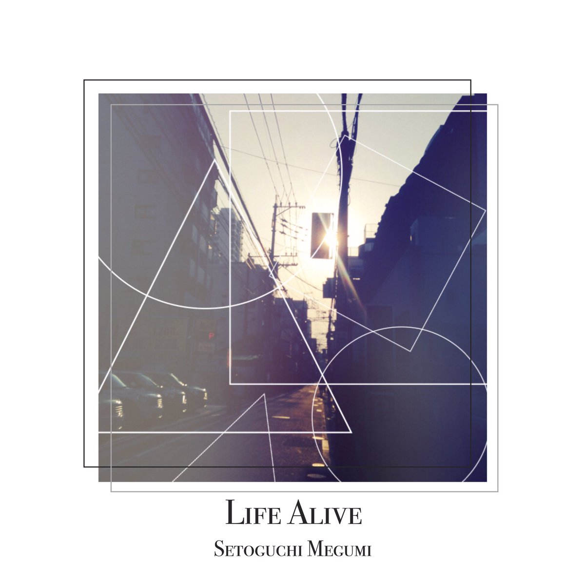 meguzou99's tweet photo. 瀬戸口恵 1st full album
「Life Alive」

各種音楽サイトより
先行配信スタート!!!

悲しいニュースが
続く毎日ですが
どうか皆さんの日々に
少しでも寄り添えますように。

お気に入りの一曲なんかが
見つかるといいなぁ。

#瀬戸口恵
#LifeAlive

https://t.co/5n98xQzBDT https://t.co/uTOdq7txBf