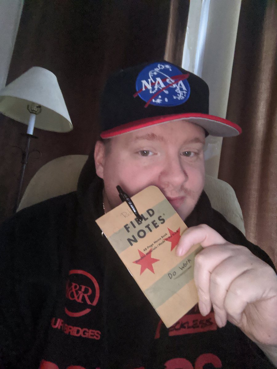 onceiunravel's tweet photo. @FieldNotesBrand #hellofieldnotes I'm Rob from Chicago. I own a small cleaning company. I use my field notes to help with my writing. My dream is to be a writer. The size and durability of field notes makes it easy to carry in a pocket. Thank for everything! https://t.co/xF7G3gGCH2