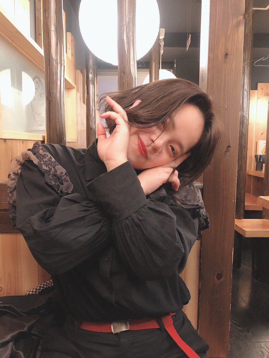 OKM__official's tweet photo. ✨初の海外アーティストとのコラボが決定✨

この度、OKMは海外進出を目指し、あの海外でも大人気のmemeさん・Cicadaさんとコラボさせていただくことになりました😳👏
そして、今後お2人は日本での活動の際はOKMを拠点に活動していくことも決定致しました🎊㊗️
みなさんぜひ応援よろしくお願いします！ https://t.co/2gpK3ydZjz