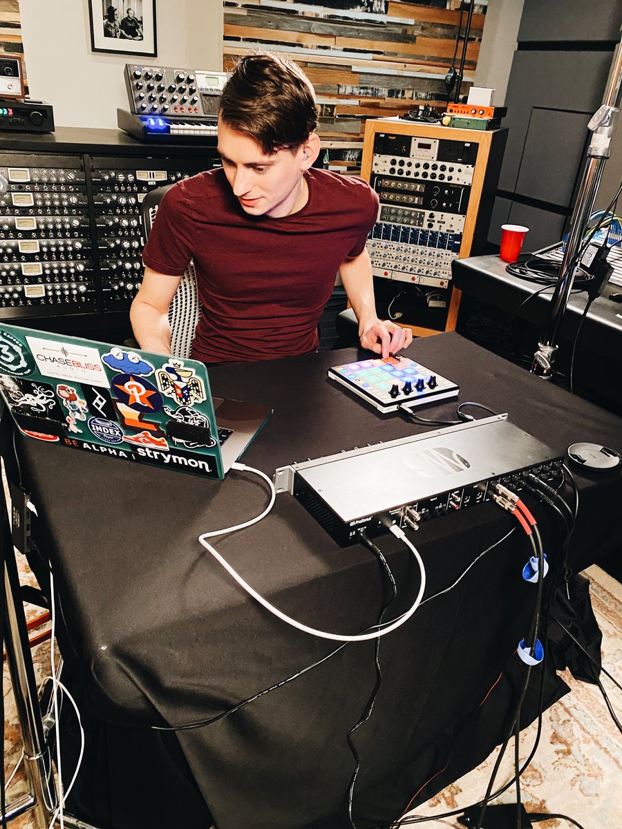 PreSonus's tweet image. These days may seem uncertain but PreSonus is with you through them all. 

Tune in today at 1 on Facebook for a special presentation from Software Specialist Gregor Beyerle covering tips and tricks you may have missed in Studio One!