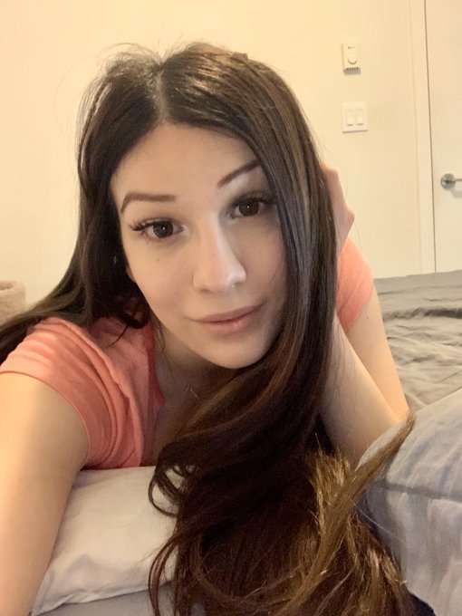 What have you guys been doing to keep yourself busy during quarantine?❤️😊 -see more of me click here<a href="/tag/transgender"class="tags"><span>#transgender</span></a><a href="/tag/tgirl"class="tags"><span>#tgirl</span></a><a href="/tag/trans"class="tags"><span>#trans</span></a>