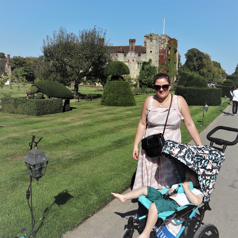 FrenchieMummy's tweet photo. Do you love & miss @hevercastle? Share some of your favourite memories from a visit to this gorgeous place using #HeverMemory. Here are some of ours & we can not wait to come back when life gets back to normal ππ https://t.co/bHhhKJKzM1