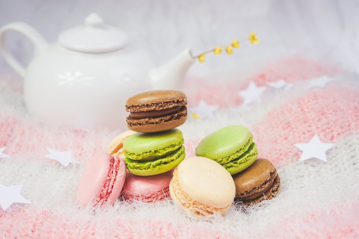 macaronbites's tweet photo. A #biteofheaven #delivered to your door!
.
.
.
#easter #macarons #macaron #CorporateGifts #giftsforher #giftshop #giftsforhim #giftsformom #frenchmacarons #delicious #bestmacarons #macaroons #macarongifts #wholesalemacarons #deliciousmacaron #cookies #gourmet https://t.co/6z119D2fh1