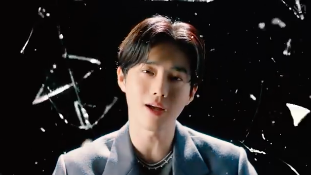 WORLDMUSICAWARD's tweet photo. #EXO’s #Suho explodes on the global digital charts with his 1st Solo album #SelfPortrait, already #1 on iTunes in 43 countries and still counting!👊👨‍🎤💿💥4️⃣3️⃣➕🌎🔥🌟👑 @weareoneEXO 
https://t.co/hJu9nRsAaI https://t.co/WjNlUtUdR7
