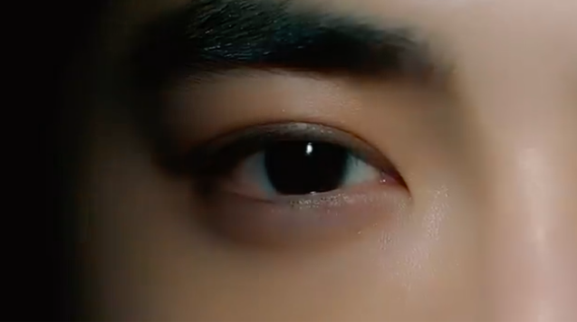 WORLDMUSICAWARD's tweet photo. #EXO’s #Suho explodes on the global digital charts with his 1st Solo album #SelfPortrait, already #1 on iTunes in 43 countries and still counting!👊👨‍🎤💿💥4️⃣3️⃣➕🌎🔥🌟👑 @weareoneEXO 
https://t.co/hJu9nRsAaI https://t.co/WjNlUtUdR7