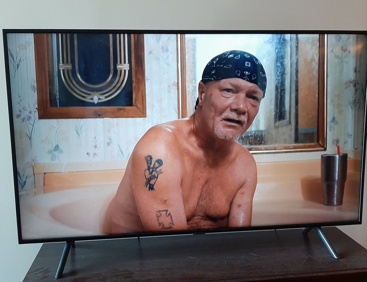Hummy_Seed's tweet photo. Watching #TigerKing
Allen: Hey, I need to take a bath.
Camera crew: Alright but we really need to finish this interview.. https://t.co/pTZTM0T1gP