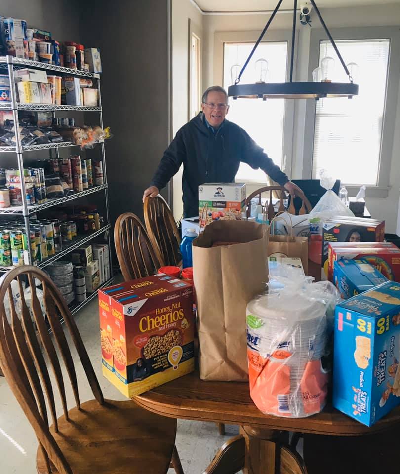 RCEHN's tweet photo. Look for the helpers! Here is Dick Gessner from Trinity United Methodist Church with a table full of donations for our homeless residents and families!

#HomeOnDeGrange #HomelessFamilies #LookForTheHelpers #TrinityUMC https://t.co/lwcbAd8Cjb