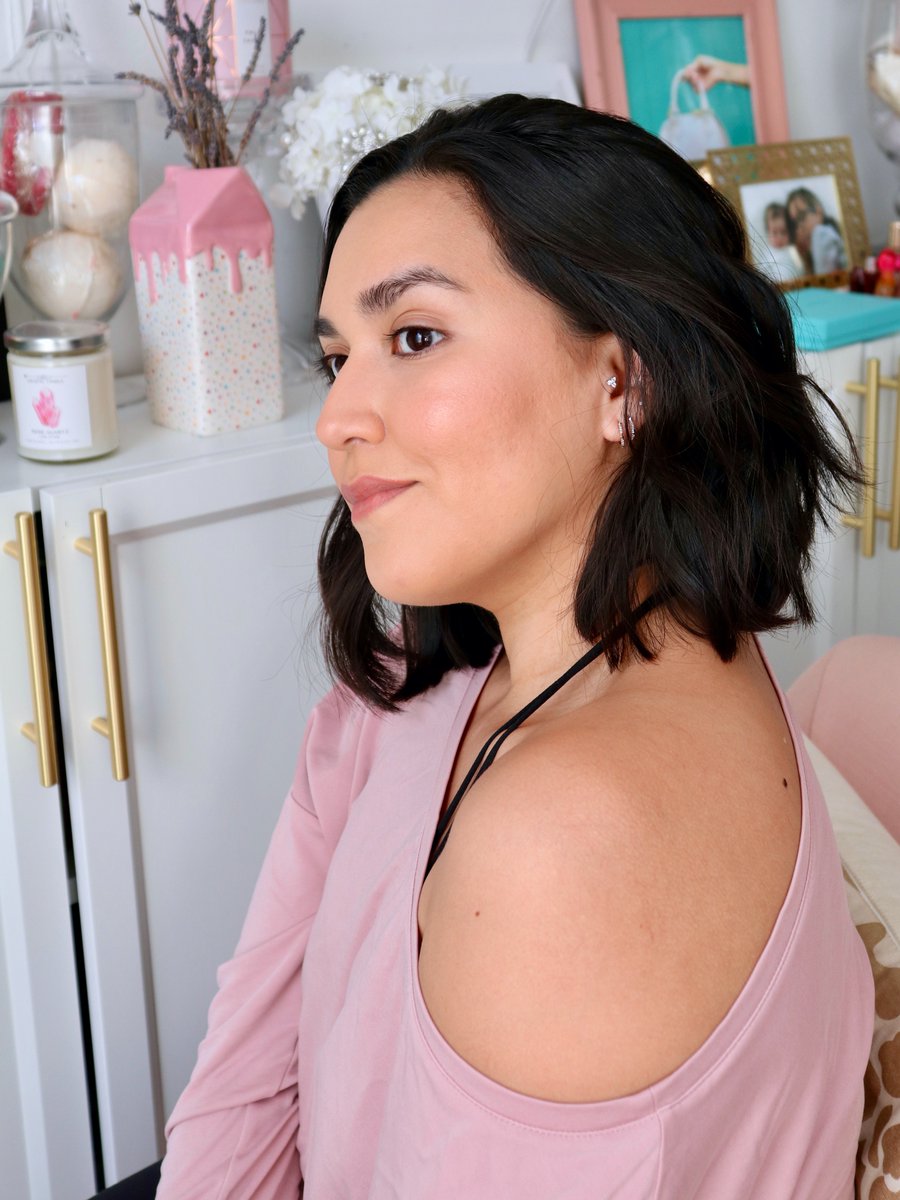 jessicayflores's tweet photo. .@olayskin has launched a collection of serums to address a number of skin concerns. I'm testing out the Deep Hydration Serum with Vitamin B3 + Hyaluronic Acid. Here are my results after just two weeks! Check the #MyOlay serums here: https://t.co/mD85wg573L #ad https://t.co/eP7yKtjps0