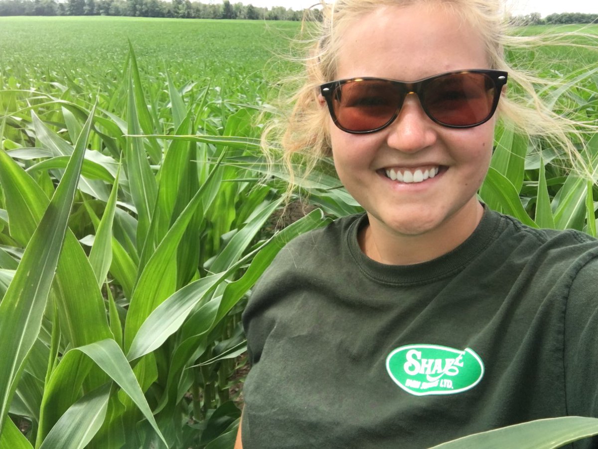 👋How Are You Handling Things? Q&amp;A with #OACAlum Alyssa Gingras

In an effort to create connection, we're reaching out to OAC community members to see how they're doing. We asked Alyssa how her work as a sales agronomist is affected &amp; more.

Full Q&amp;A: uoguelph.ca/oac/news/how-a…
