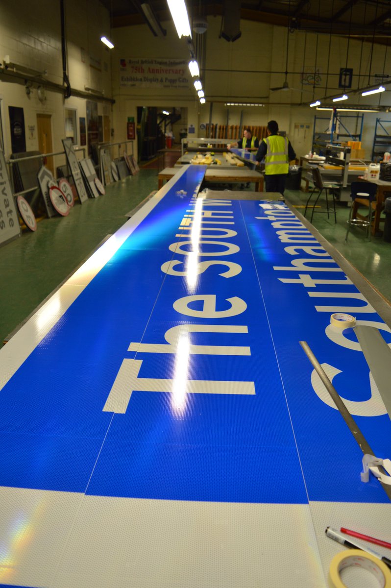#ShareAFactNoOneAskedFor 
Motorway road signs are actually huge. Really huge. 
And made in Kent. By injured veterans.👍
<a href="/BravestMfgCo/">Britains Bravest Mfg</a>