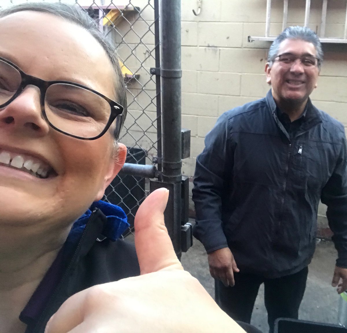HHoux's tweet photo. Started a daily routine with our team last week.  I look forward to the pics every morning. Take a deep breath, give a thumbs up and send a pic.  🌶☀️❤️#InThisTogether #ChilisLove https://t.co/MJc2OwLM3S