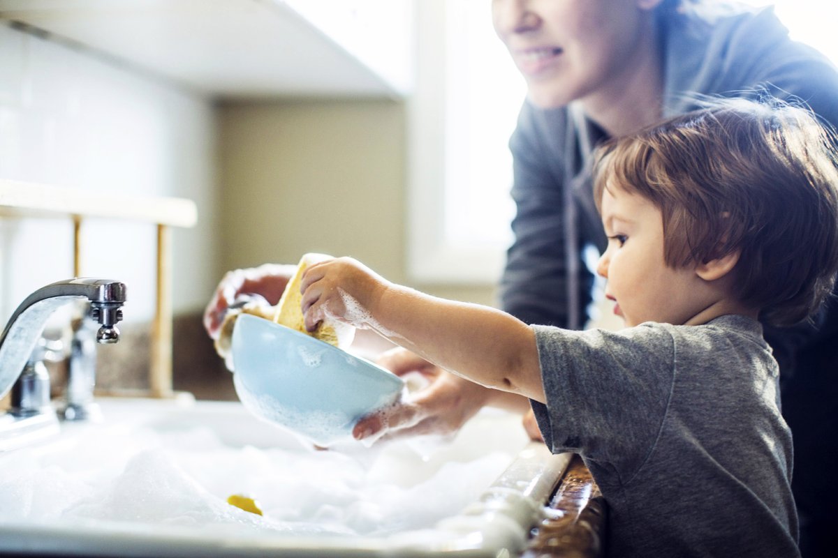 NorlandCollege's tweet photo. Are you wondering how to speak to your children about #Covid19?

Dr Janet Rose, @NorlandHead, and Julia Gaskell, Head of @NorlandCT, have put together some helpful top tips to support parents and adults talk to children about #coronavirus. 

➡️ https://t.co/Xu4zZQHsZV https://t.co/LsRTBOkVPy