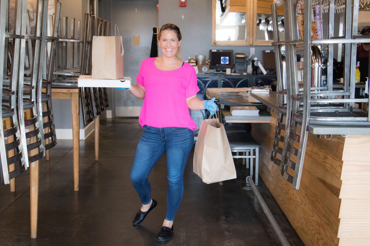 Does Scout's Pub food make you this happy too?😁 We are open from 11am-7pm daily and offering curbside take out, delivery via Delivery Dudes, &amp; Family Pans &amp; Platters (menu: bit.ly/33TCMCm). 

Call (615)721-5993 to place your curbside takeout.