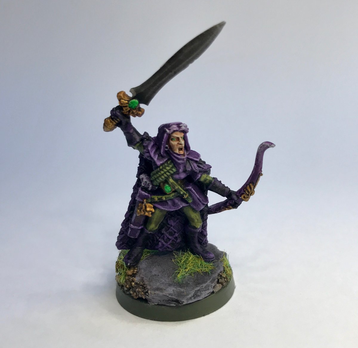 aelflife's tweet photo. First Sibling of the Watch done using an old school Waywatcher
🧝🏻♂️🏹
#WarhammerCommunity #HangOutAndHobby #paintingwarhammer #aelves #ageofsigmar #waywatcher #sistersofthewatch #wanderers #citiesofsigmar https://t.co/xbyZApCgxq