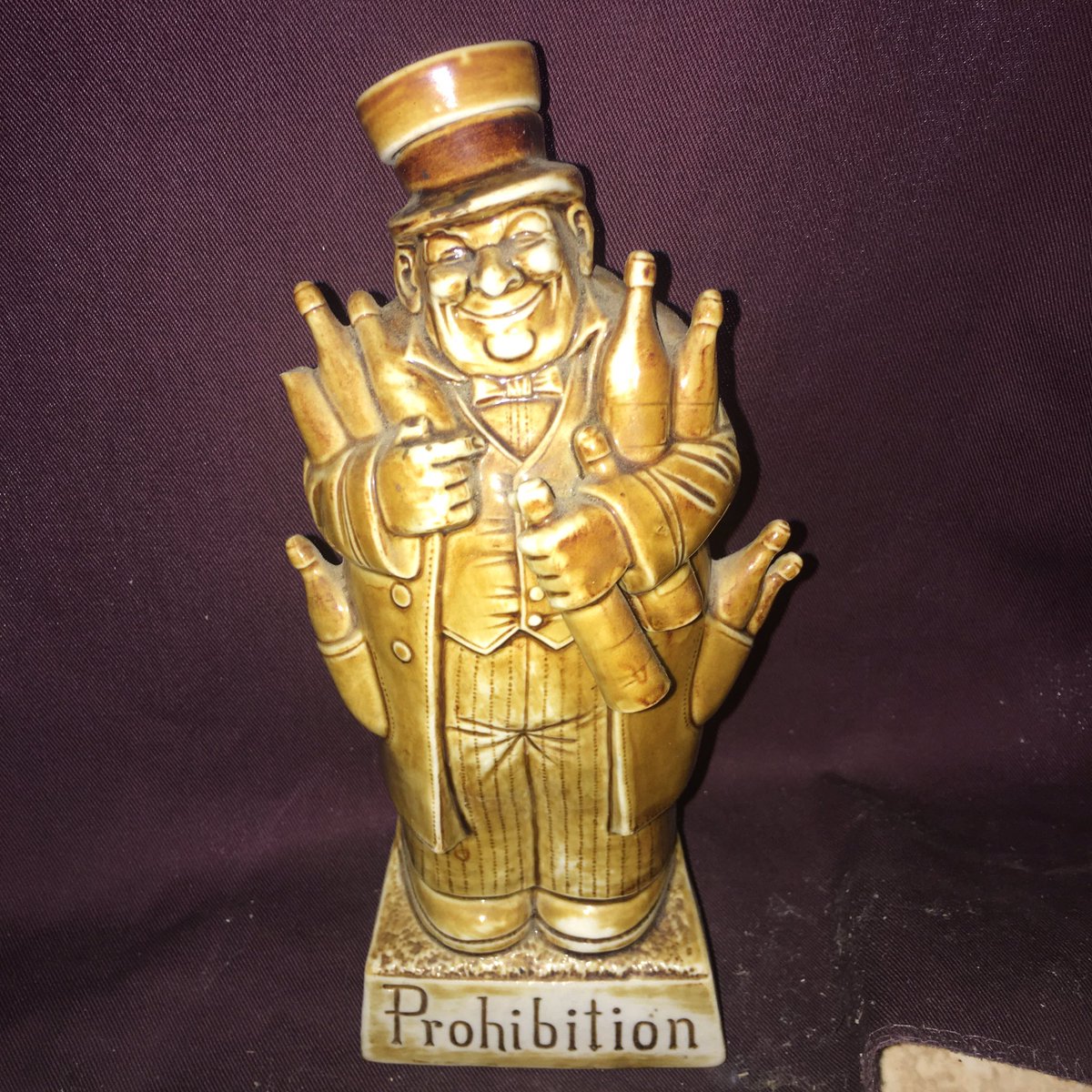 TheAntiqueNomad's tweet photo. Preparing for disaster is nothing new! This 1910s era ‘Prohibition” decanter shows the importance of stocking up before shortages. #PreProhibition bar ware is quite collectible a century later
#barware #decanter #noveltydecanter #vintagebarware #theantiquenomad https://t.co/TJ2TEsnKRs
