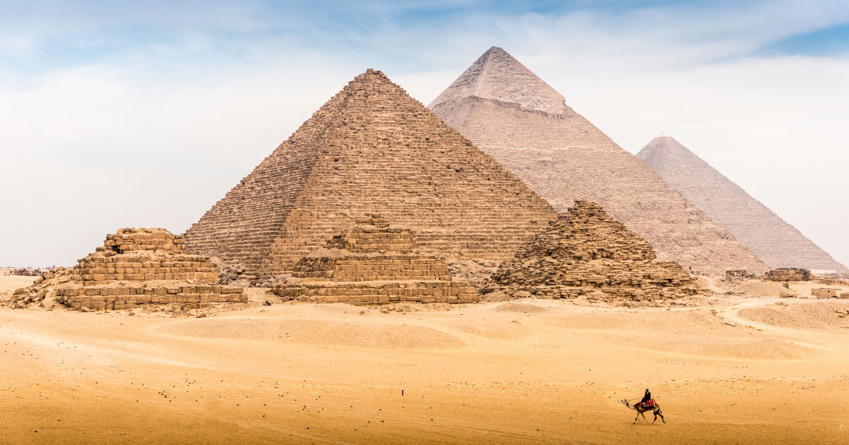Ten facts about ancient Egypt! 

Head 5,000 years back in time with National Geographic Kids to discover fascinating facts about Egypt, from its ancient beginnings to Egypt today…

Find out more: bit.ly/tutankhamunfor…

@NatGeo@saatchi_gallery
#TutankhamunLondon