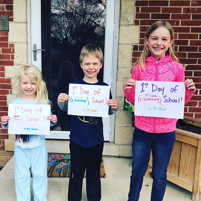 westbrook_d57's tweet photo. 1st day of (e-learning) school!!! We are so proud of our students for working hard, showing resilience, and for always being curious! #d57learns #westbrookschoolrocks🐝 #d57bettertogether #BeElearning🐝 https://t.co/5nZDO4wAzZ