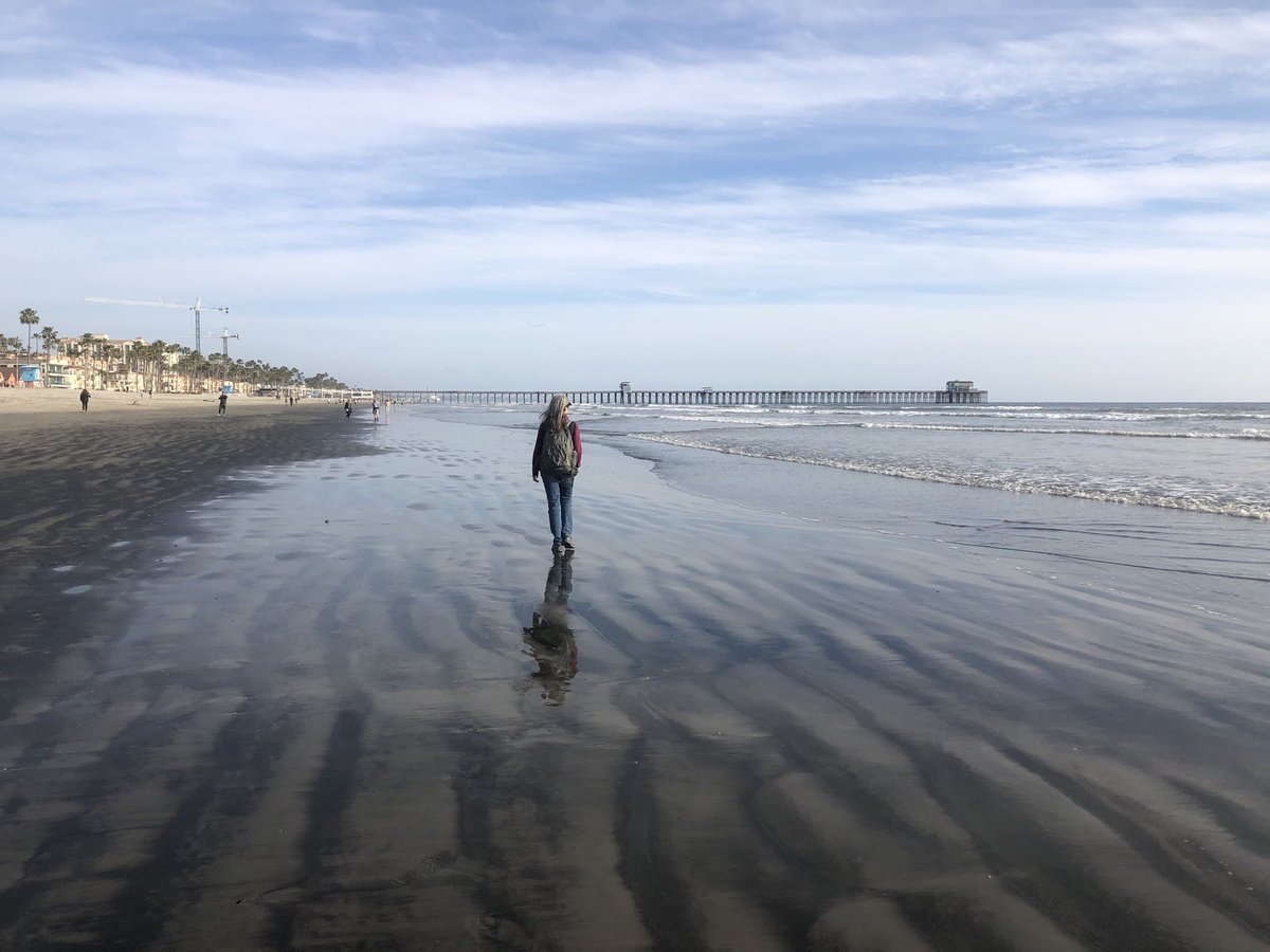AlisonStJohn's tweet photo. Low tide gives plenty of space for social distancing on Oceanside beach! https://t.co/I7NH91juas