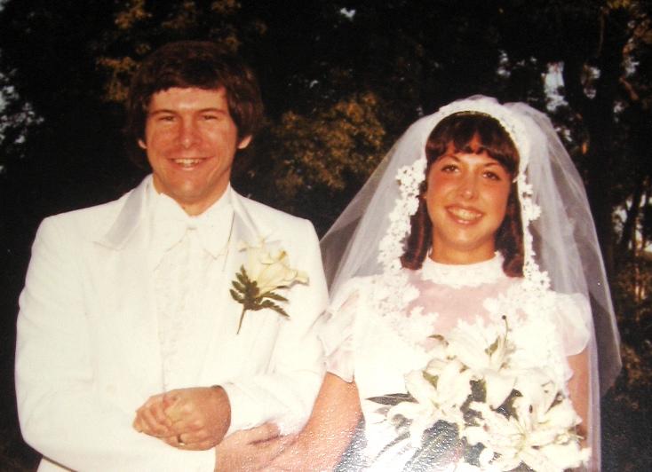 25/ “When he spoke, what he said was usually worth listening to.” After she graduated in 1976, their friendship developed into a romance that would last more than 30 years. In 1979, after Hal’s fifth and final year at Caltech, they wed in San Diego park near Fran’s family’s home.