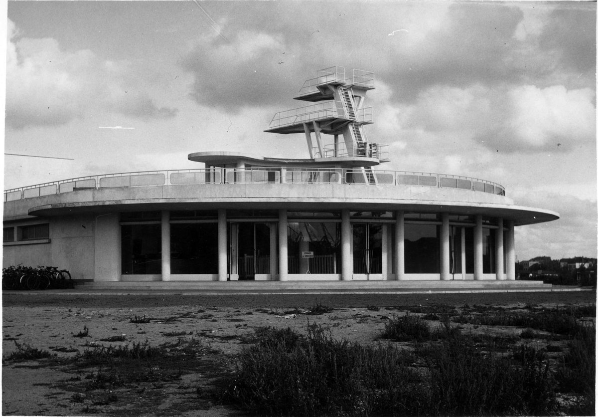 Piscine de Gloriette  avant sa transformation et sa couverture
#Archives de #Nantes
<a href="/NantesVintage/">Nantesestunecartepostale</a>