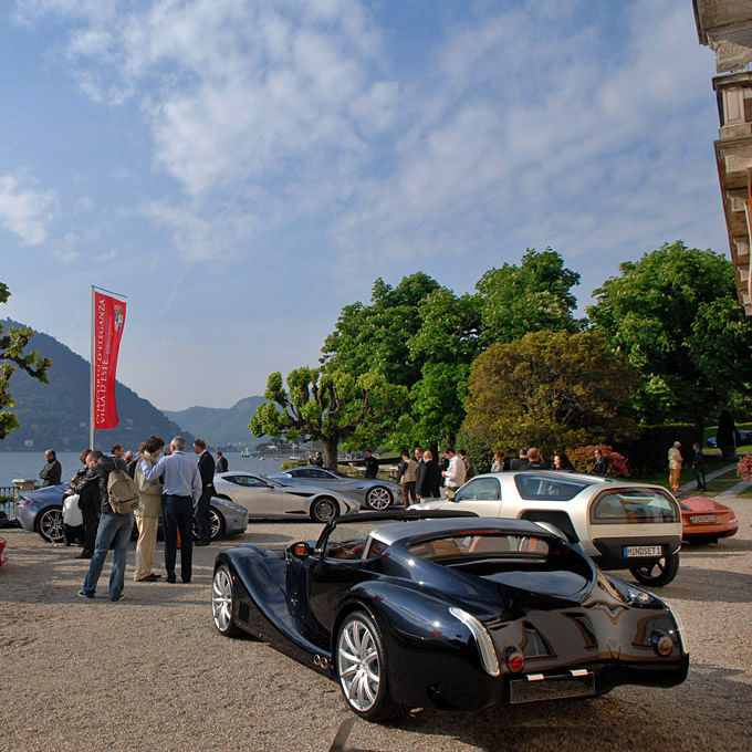 MHDWatches's tweet photo. #BlueMonday (very dark blue) from a sunny 2009 Villa D'este when the #Morgan Aero SuperSports concept was launched. #MatthewHumphriesDesign #Morgan #MHDWatches #MHDTime #BritishDesign
See more on our "Behind the design blog" here -->
https://t.co/SNz5Xzdgl1 https://t.co/ZEtJ5MkYTq