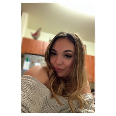 kaitlyncassidy_'s tweet photo. #NewProfilePic https://t.co/3LYNuaXJBO