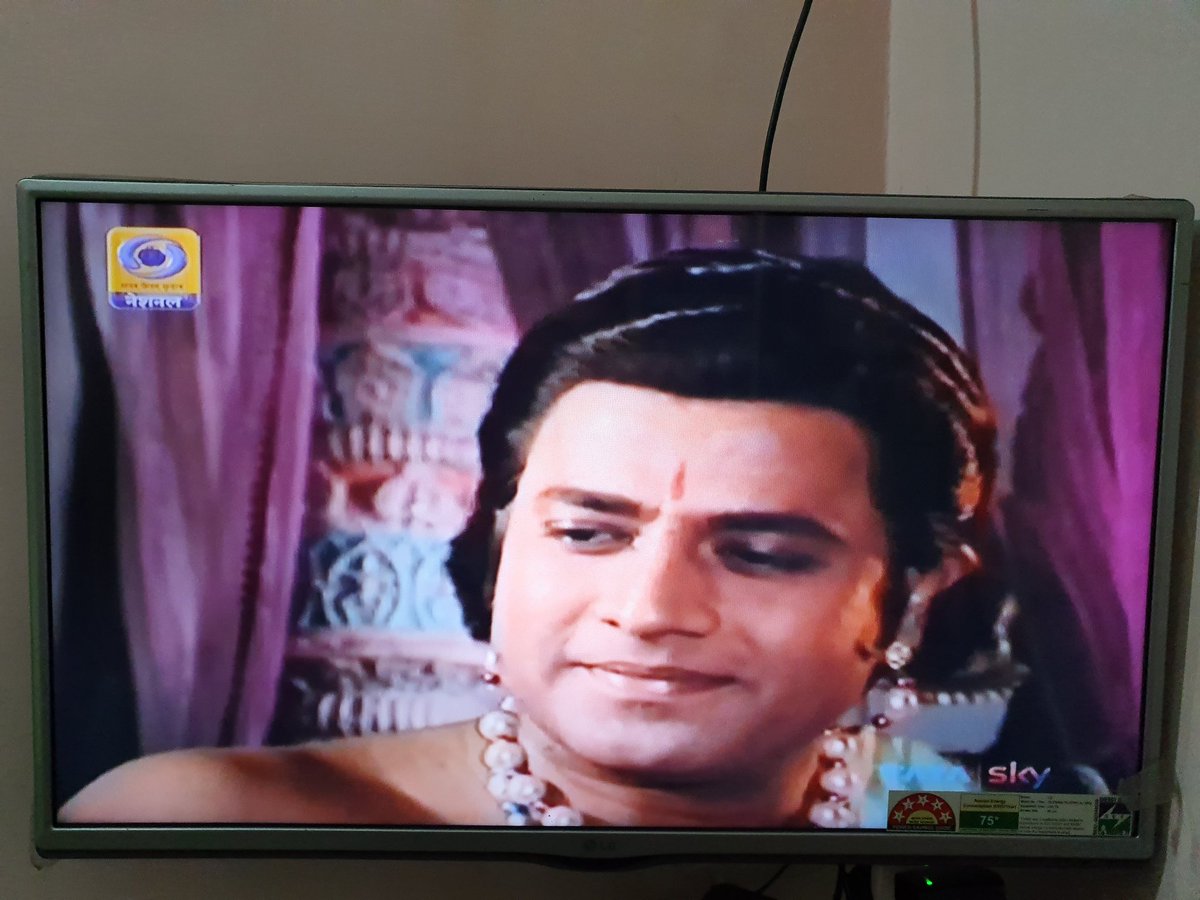 sank256's tweet photo. #Ramayana on @DDNational : Maharaja Dashrat meets #ShriRaam at #Mithila Thank you @PrakashJavdekar for such a wonderful gift during #Quarantine #RamayanOnDDNational #RamayanaIsBack #RamayanReturns @devduttmyth @AmitShah @SrBachchan @juniorbachchan @narendramodi #God @arungovil12 https://t.co/kb6OwFXGv6