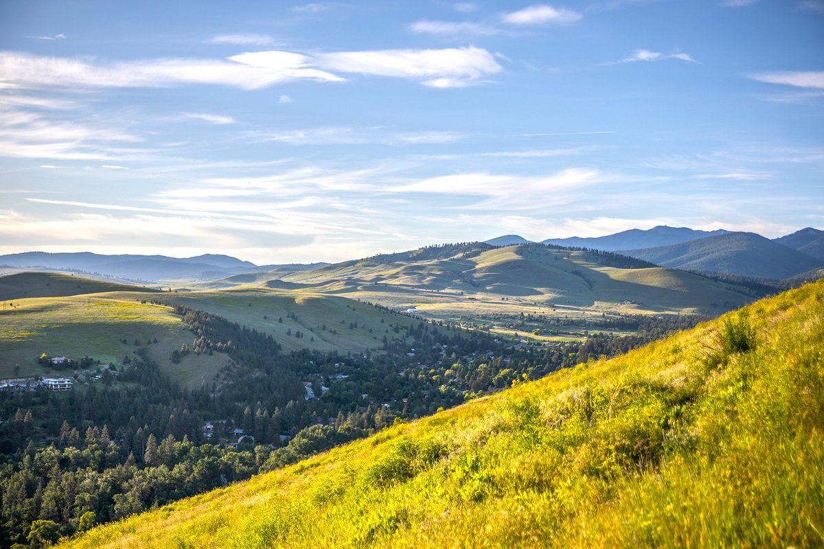 visitmissoula's tweet photo. It won't be long until our mountain town is erupting with all the colors of spring. #Missoula #MoreMissoulaThanEver ⁠ https://t.co/90pkVwDRtp