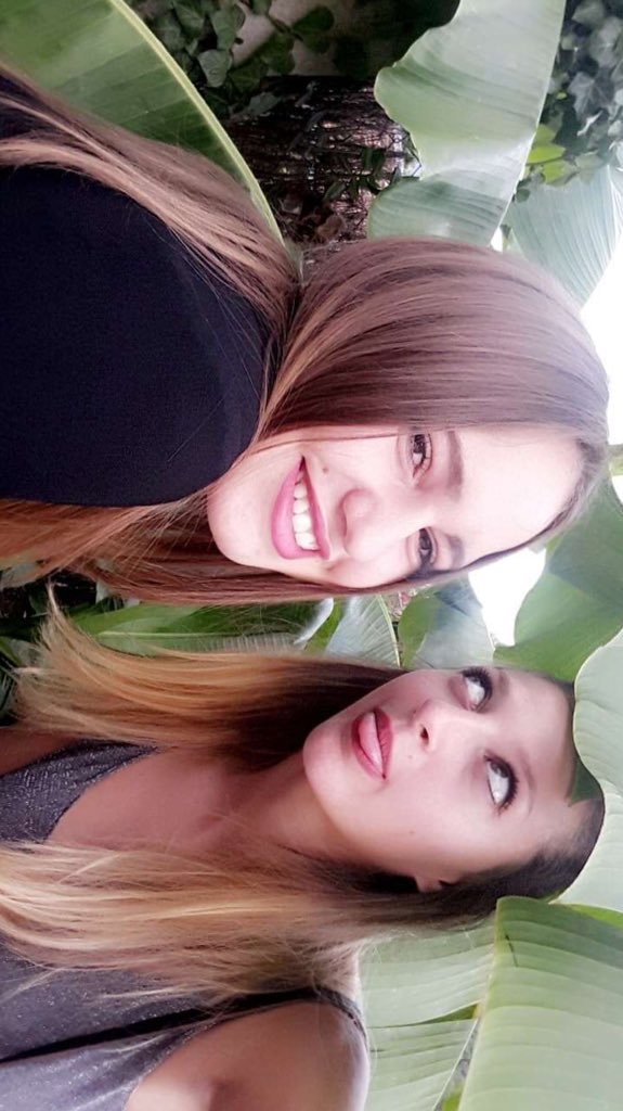 Leaycart's tweet photo. 2017/2018/2019/2020 
Ma soeur❤️ @VaquerLouise https://t.co/jSXhOoxW5z