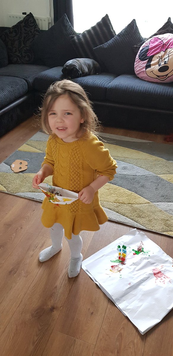 nataliefenlon's tweet photo. @CroxtethC @SuiterJenny Gracies enjoyed making her paper boat and painting it 😁 https://t.co/6uCFIDPShS