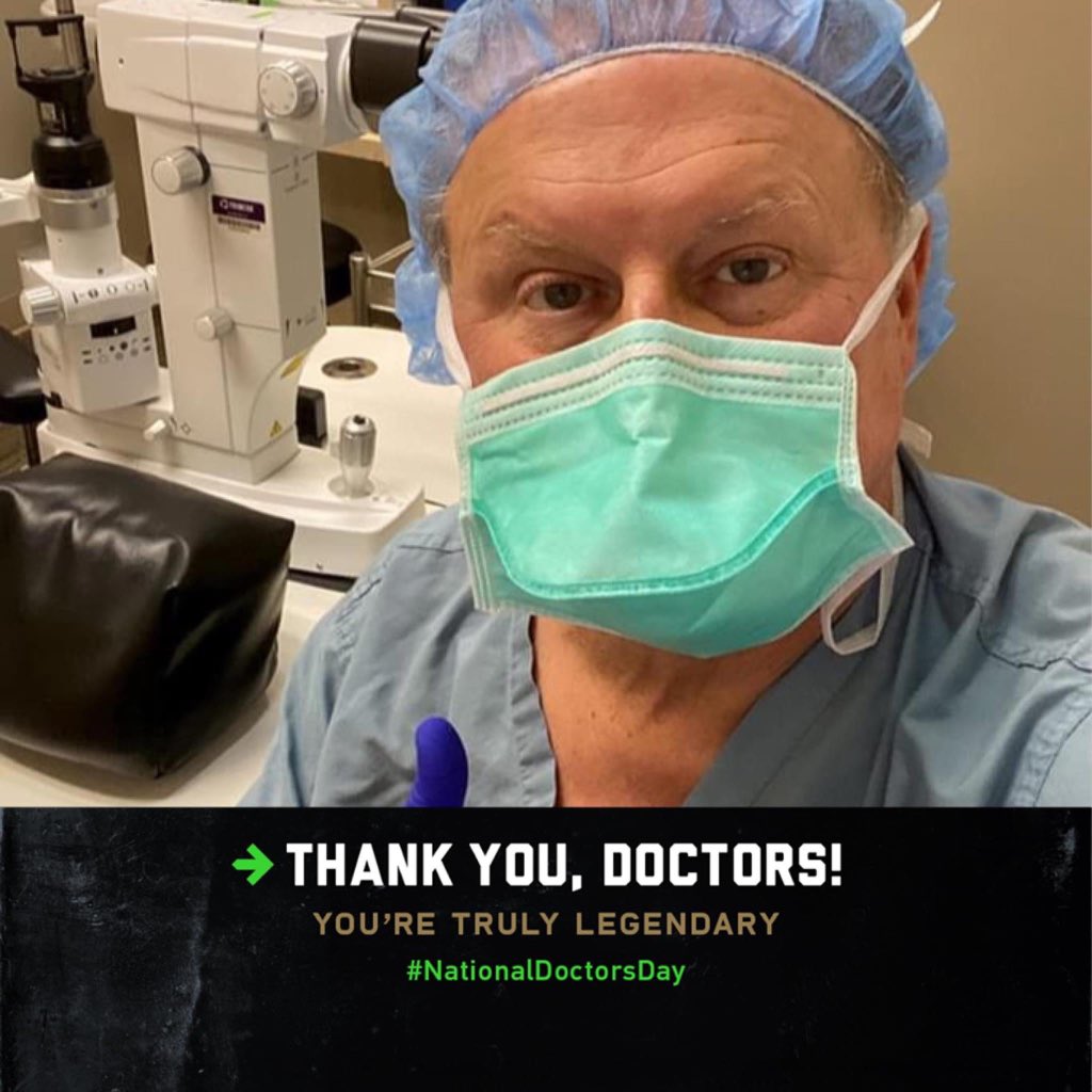 JoeWoschitz's tweet photo. #NationalDoctorsDay March 30th 2020. Thank you to my Friends and Colleagues for your tireless commitment in the face of this worldwide pandemic. #StayHome #SocialDistancing #FlattenTheCurve #WeAreAscension 🩺👁😎 https://t.co/IZ2l8n03nq
