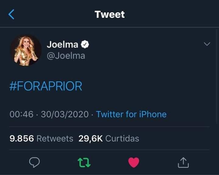 itshenrique_'s tweet photo. Rainha do Brasil apoiando a fada sensata // o lixo apoiando a própria caçamba de lixo 
#BBB20
#ForaPrior https://t.co/aTiRph9qdH
