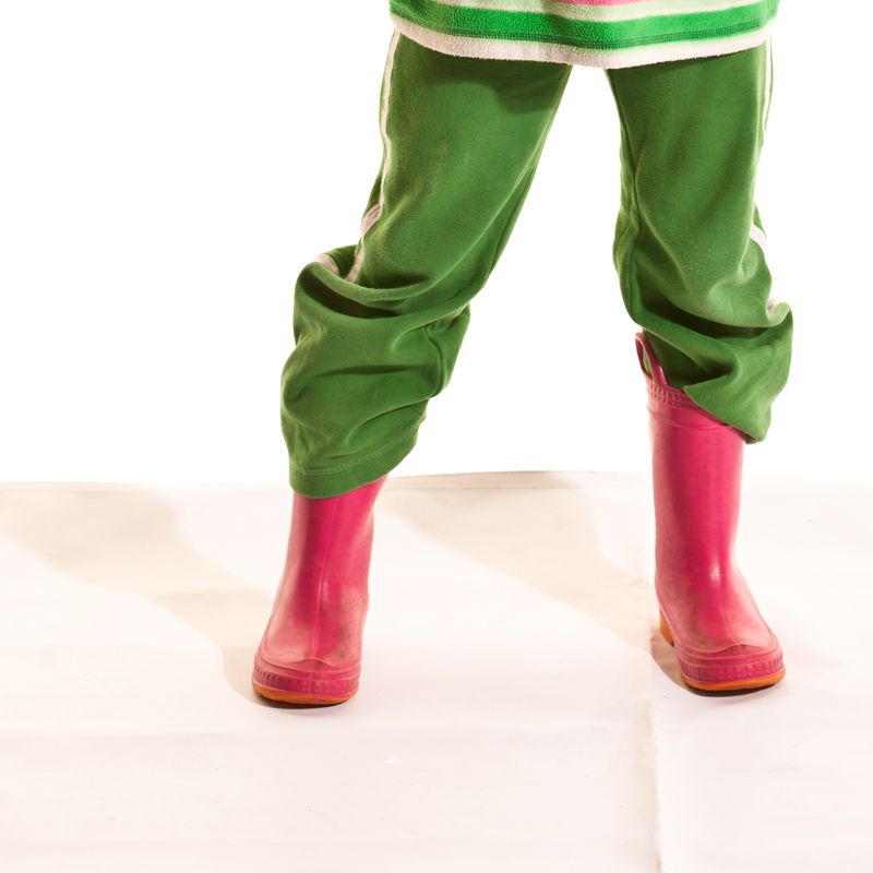 RESCalgary's tweet image. If the weather is nice enough - head outside and splash in some puddles. Put on some rubber boots and have fun while getting a little excersice. 
#fun #RenfrewES