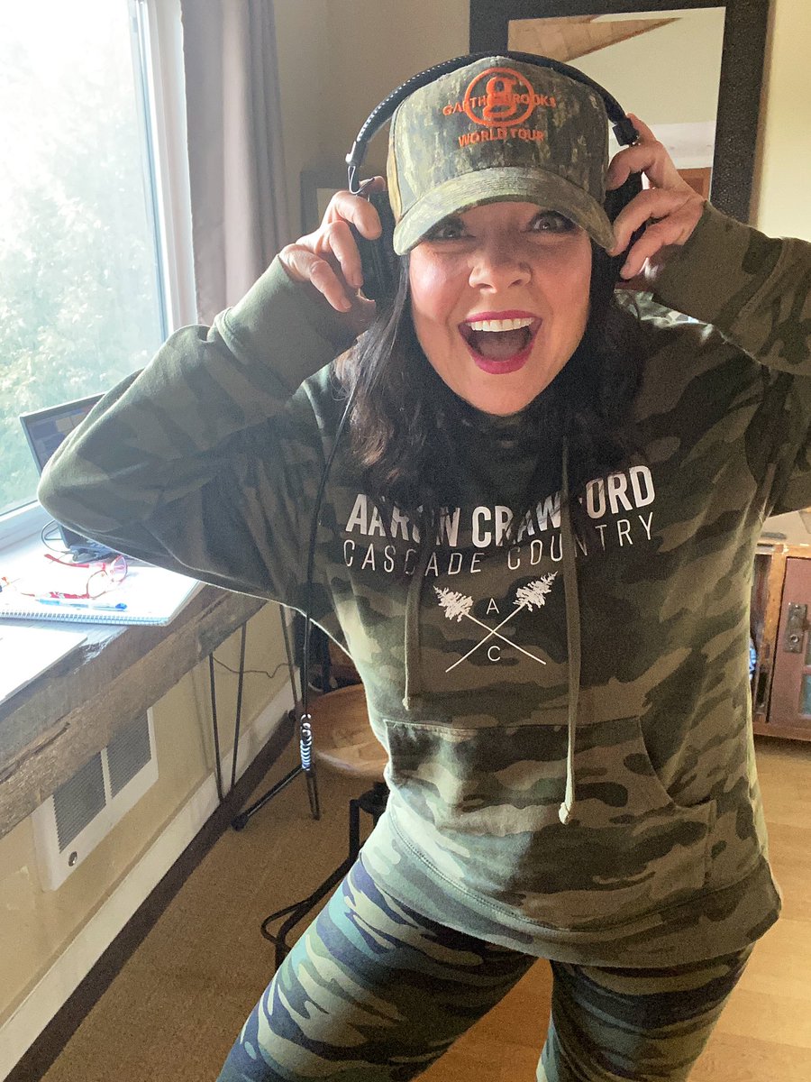 SeattleWolf's tweet photo. Are you rockinโ #WolfSpiritWeek with us yet?
Today is #CamoDay! Post a photo in your fav camo!
#StayHome #StayConnected
~ @DeAnnaLeeDance https://t.co/GBddw1Nk3Z