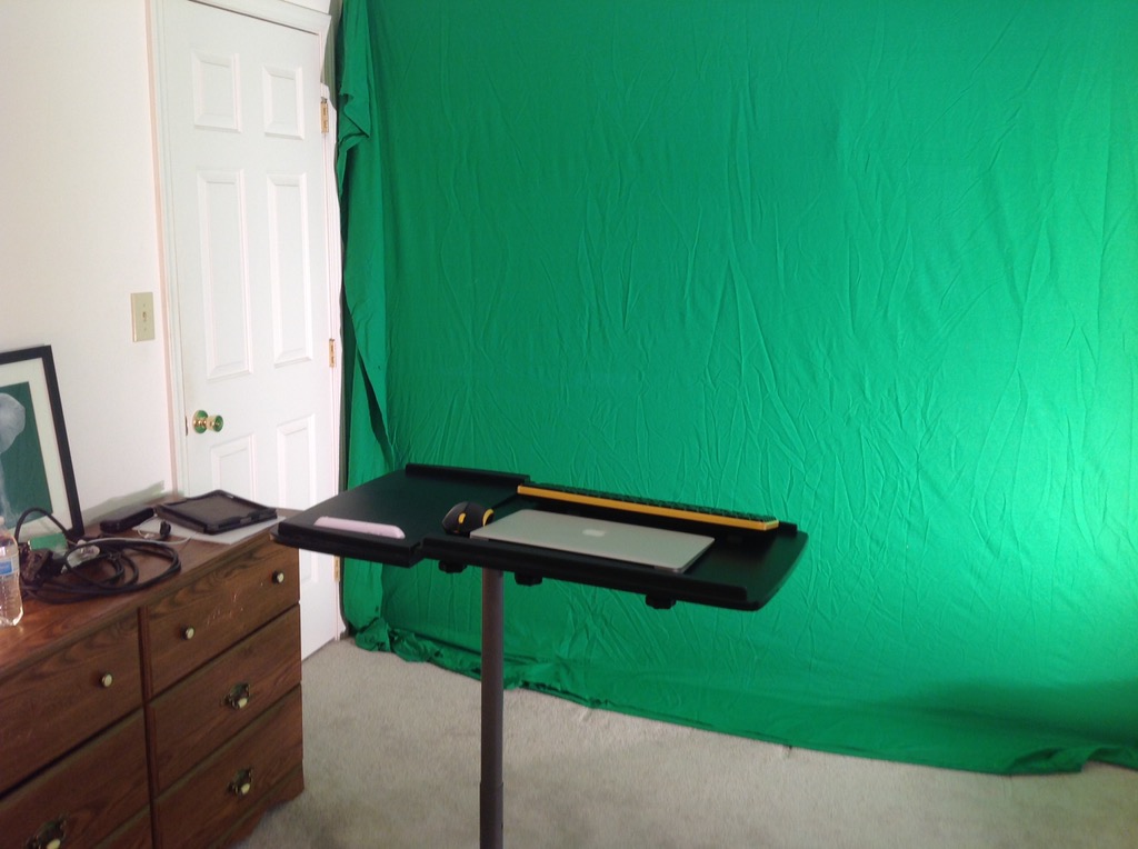 mvhsvisualize's tweet photo. I brought my classroom home with me with the help of a green screen! Ready to do some eTeaching! https://t.co/zyXxwq2Yqz