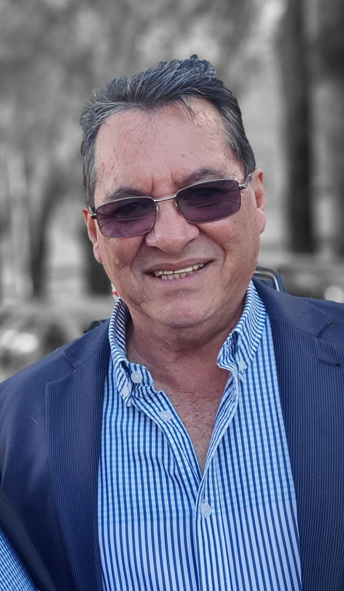 luisperez1284's tweet photo. A partir de hoy se realizarán 9 misas para mi papá @panyperez en la iglesia de La Villa, que se transmitirán desde las 6 de la tarde por

https://t.co/UhE2HVOOb3 https://t.co/eeKSWovgqa