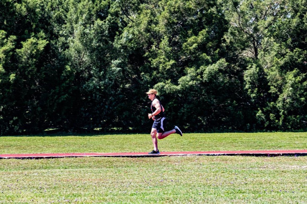 Desert_Rogues's tweet image. #fitforduty Rogue Pre-Ranger School Candidates train over the weekend at the Quick Field Track! 
#MFMA #raidersfirst #ROTM!