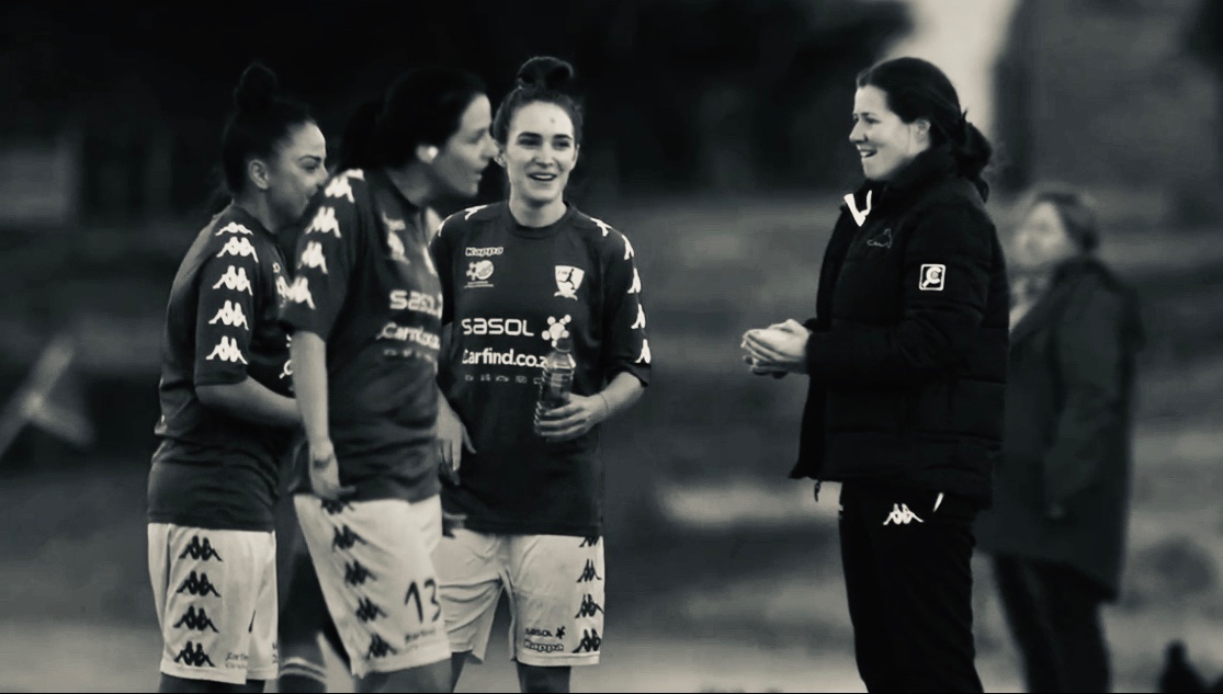 CiaraPicco's tweet photo. I accept @Kaylin194 @Janinevanwyk5 and @JabulileBaloyi 
Once you are nominated you have 24 hours to respond or you donate R2000 to local charity. You need to nominate 4 coaches and post a picture of you coaching! You go @Mutizwaganya @Samantha_Mposi2 @JerryTshabalala @Timmy_Kock https://t.co/9stWaEgNjn