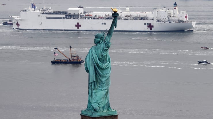 CNBC's tweet image. Iconic photos of the USNS Comfort arriving in New York provides a glimmer of hope cnb.cx/2UPNsxs