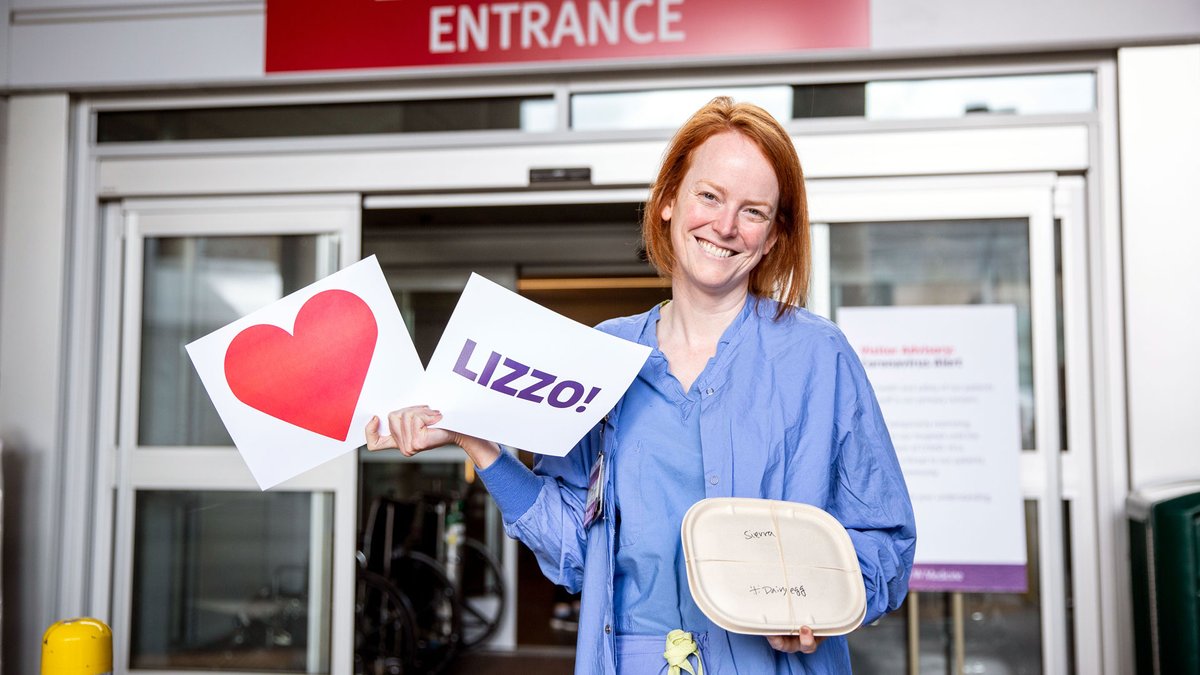UWMedicine's tweet image. Thank you @Lizzo for sending lunches to the UW Medical Center - Montlake Emergency Department today! 💜💛

Your support of our frontline healthcare workers means a lot. #WeGotThisSeattle 

acceleratemed.org/heroes